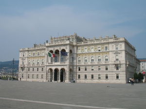 Der Regierungspalast - Fassade